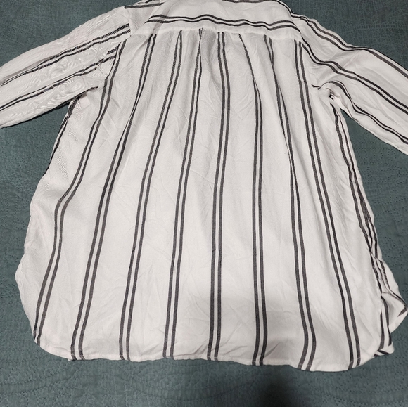 Maternity blouse - Picture 3 of 3